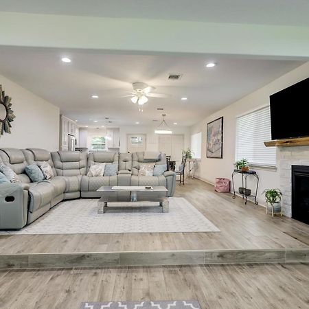 Kingwood Cottage - 10 Mins From Iah - Lake Front Humble Luaran gambar