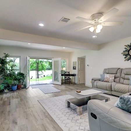 Kingwood Cottage - 10 Mins From Iah - Lake Front Humble Luaran gambar