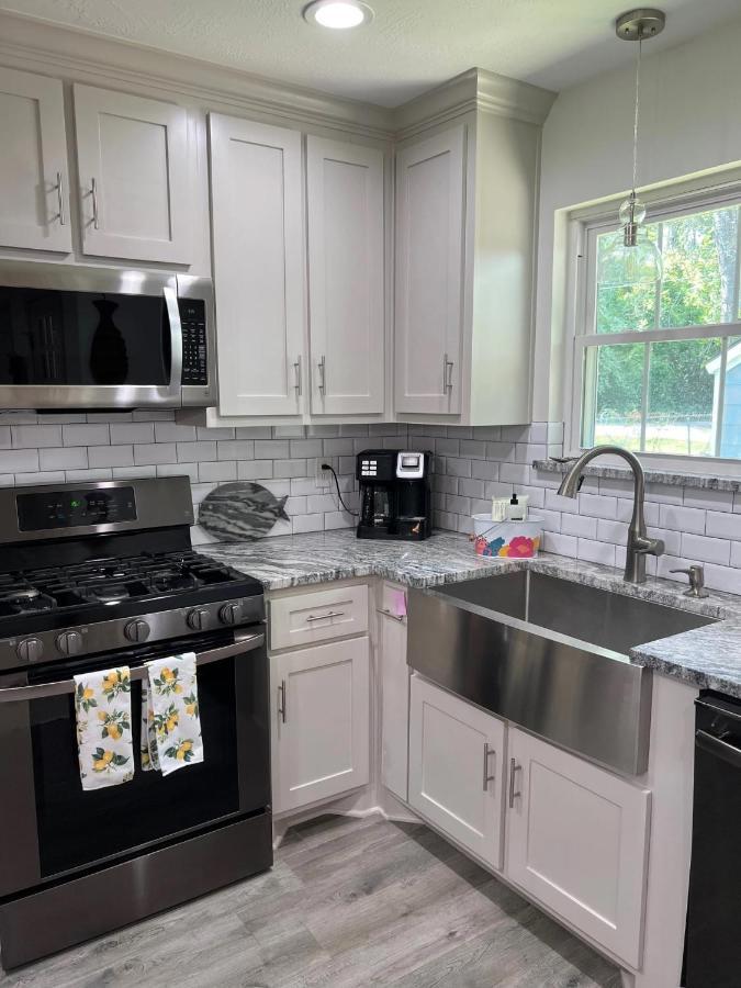 Kingwood Cottage - 10 Mins From Iah - Lake Front Humble Luaran gambar
