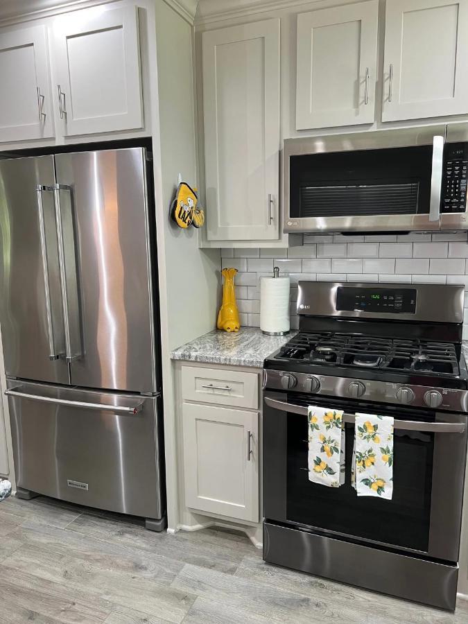 Kingwood Cottage - 10 Mins From Iah - Lake Front Humble Luaran gambar