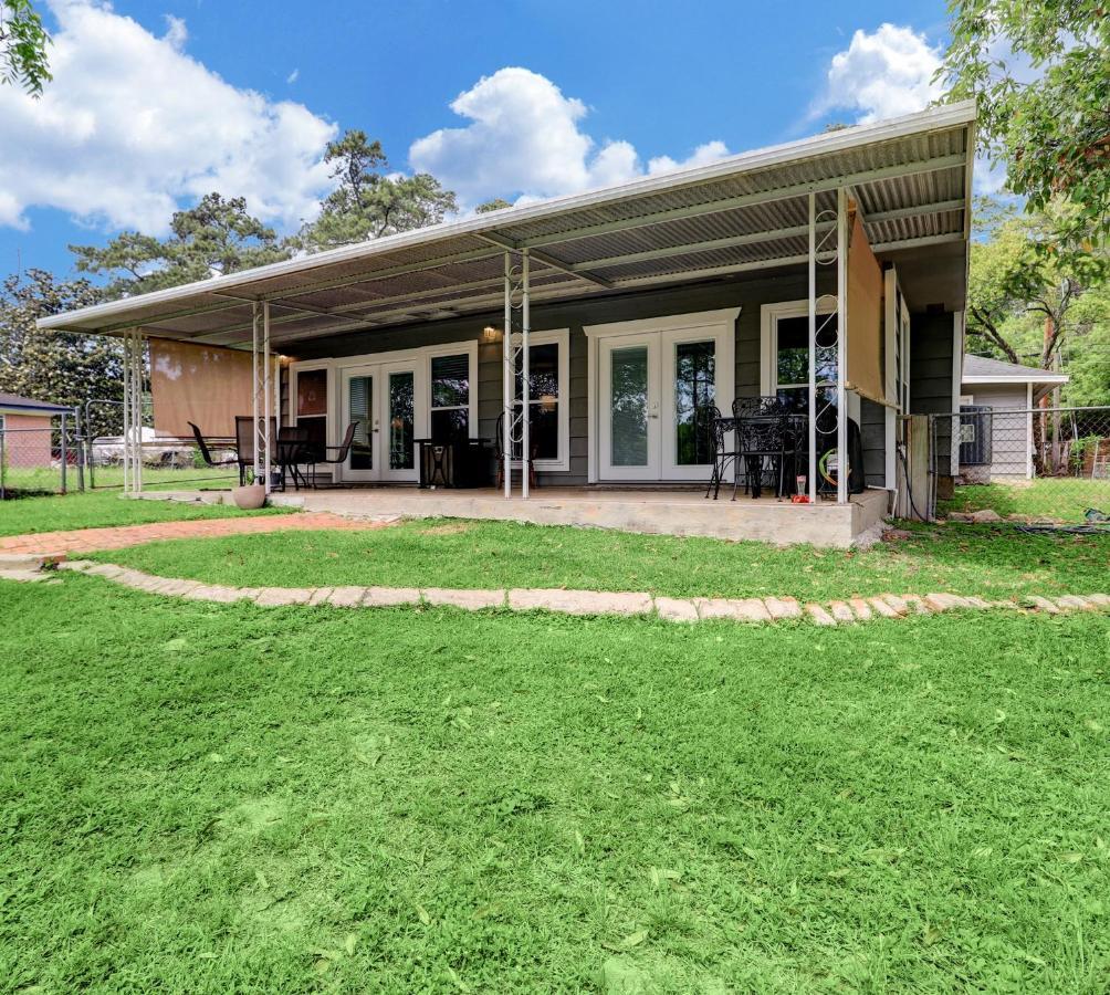 Kingwood Cottage - 10 Mins From Iah - Lake Front Humble Luaran gambar