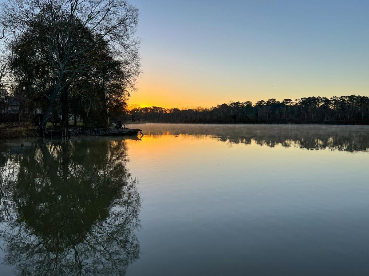 Kingwood Cottage - 10 Mins From Iah - Lake Front Humble Luaran gambar